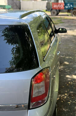 Универсал Opel Astra 2008 в 