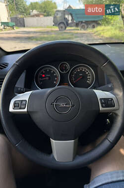 Универсал Opel Astra 2008 в 