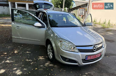 Универсал Opel Astra 2008 в 