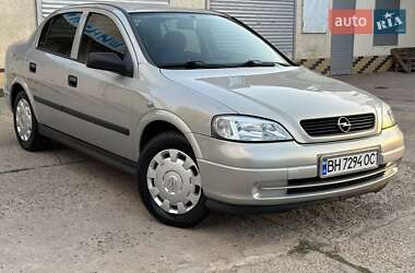 Хэтчбек Opel Astra 2008 в Одессе