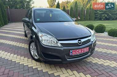 Универсал Opel Astra 2010 в Виннице