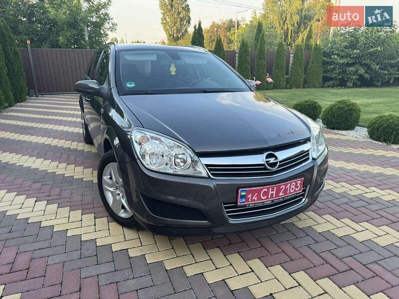 Opel Astra 2010
