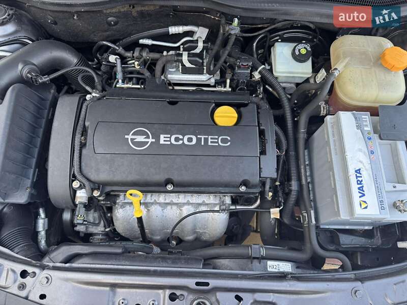 Универсал Opel Astra 2010 в Виннице