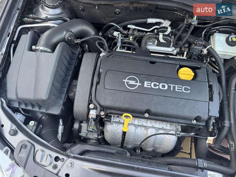 Универсал Opel Astra 2010 в Виннице