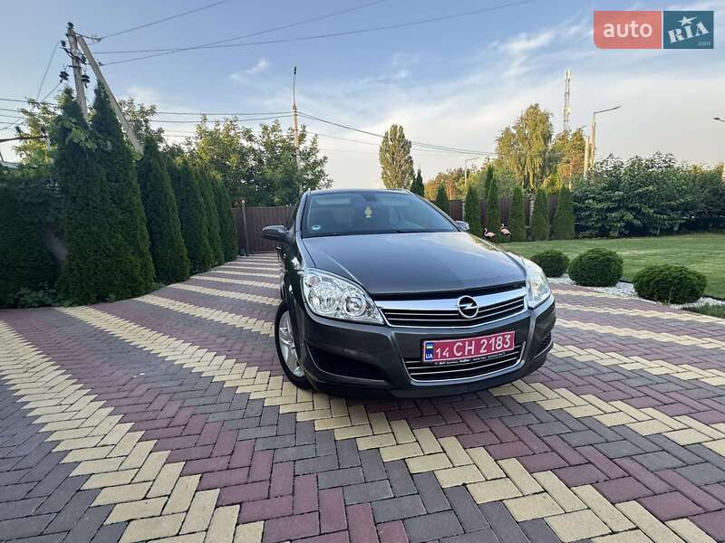 Универсал Opel Astra 2010 в Виннице