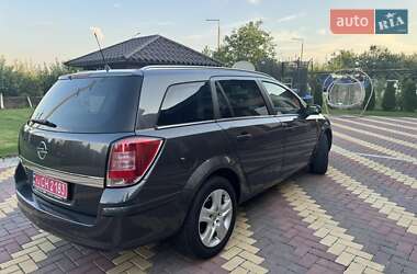 Универсал Opel Astra 2010 в Виннице