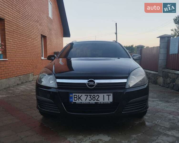Универсал Opel Astra 2006 в Ровно
