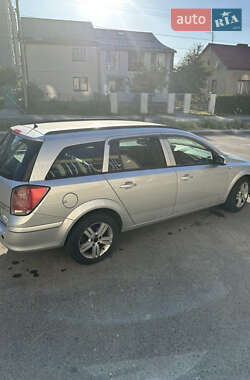 Універсал Opel Astra 2006 в 