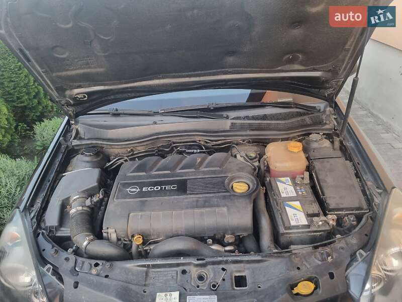 Универсал Opel Astra 2004 в Луцке