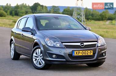 Opel Astra 2010