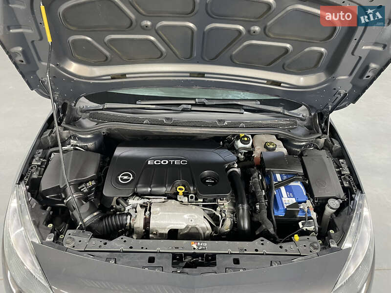 Універсал Opel Astra 2015 в Стрию