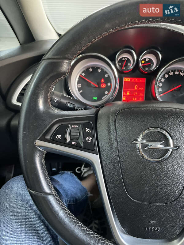 Універсал Opel Astra 2015 в Стрию