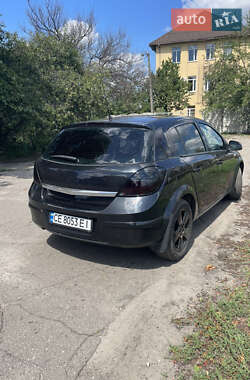 Хэтчбек Opel Astra 2012 в 