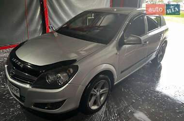 Opel Astra 2012 Opel Astra 2012