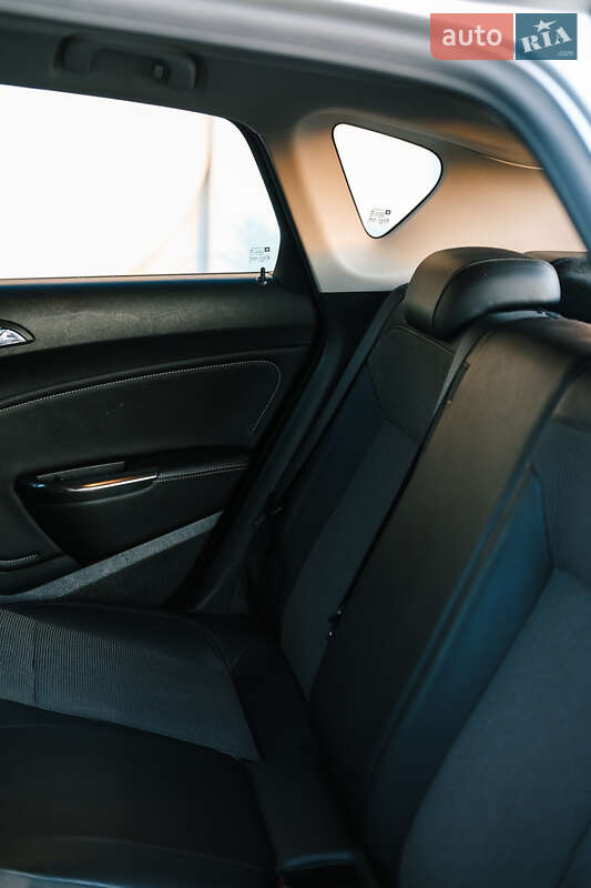 Хэтчбек Opel Astra 2010 в Луцке фото 25 Хэтчбек Opel Astra 2010 в Луцке