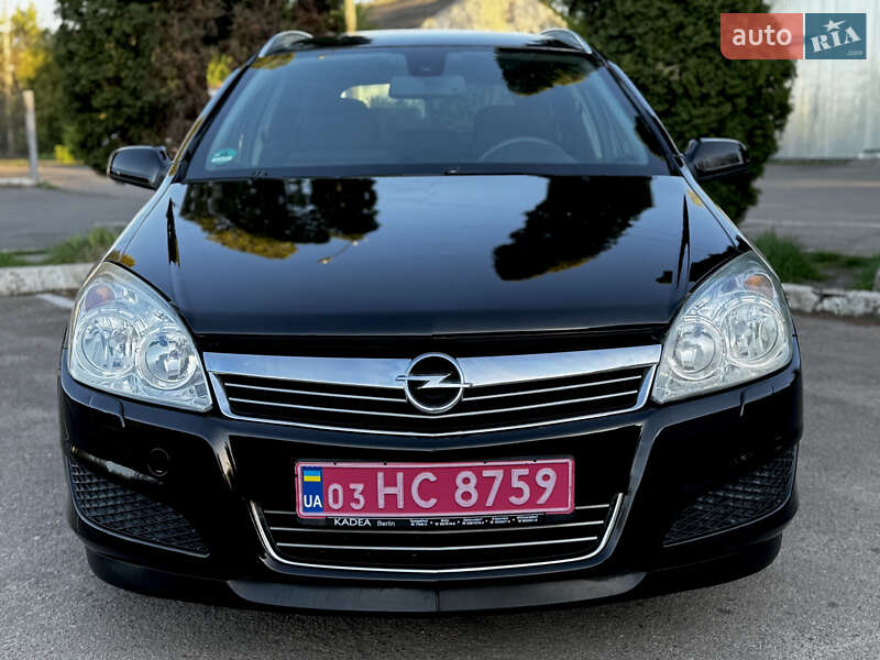 Универсал Opel Astra 2007 в Дубно