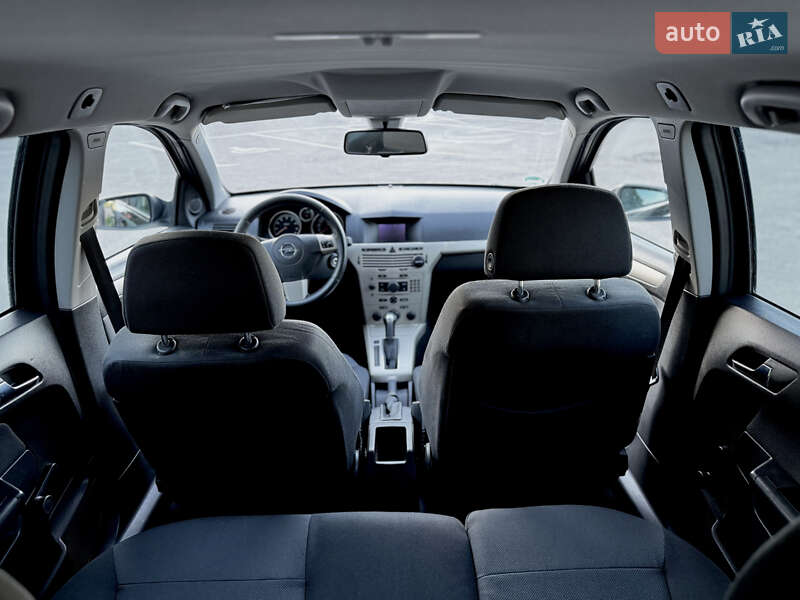 Универсал Opel Astra 2007 в Дубно