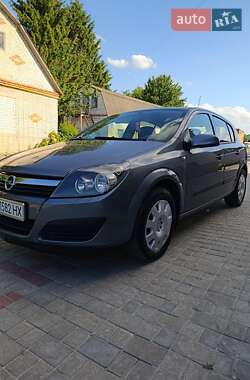 Хэтчбек Opel Astra 2006 в Хмельнике