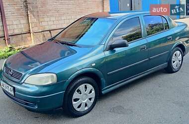 Седан Opel Astra 2005 в Києві
