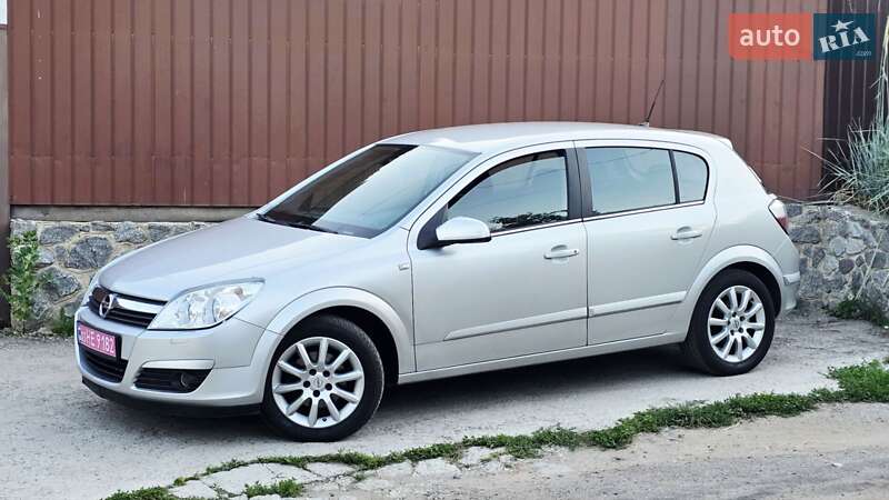 Хетчбек Opel Astra 2004 в Полтаві