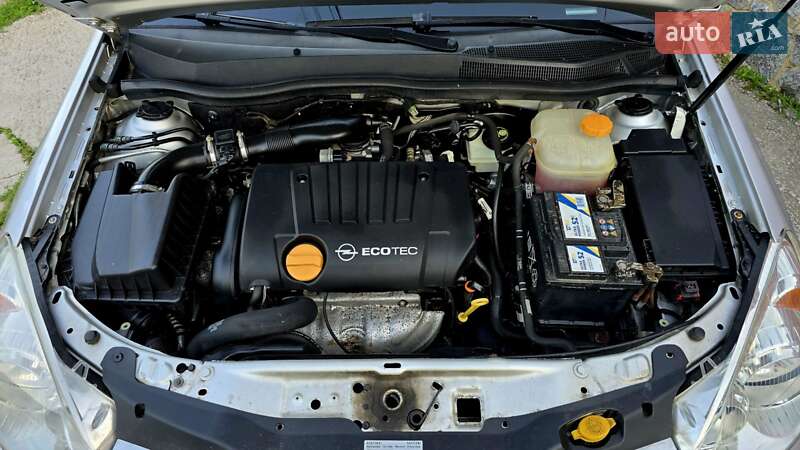 Хетчбек Opel Astra 2004 в Полтаві