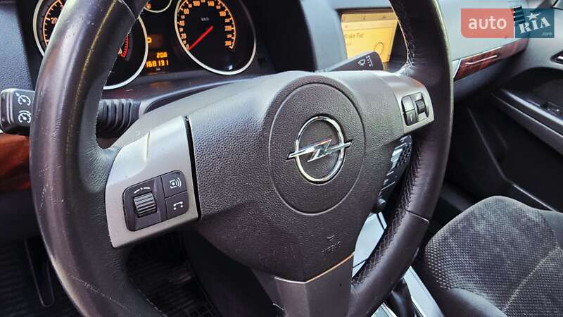 Хетчбек Opel Astra 2004 в Полтаві