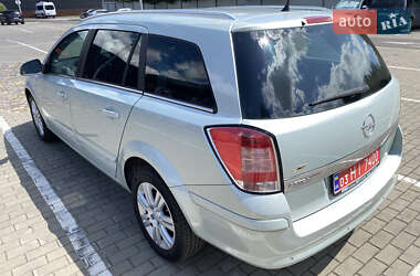 Универсал Opel Astra 2009 в 