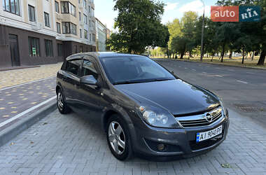 Opel Astra 2012 Opel Astra 2012