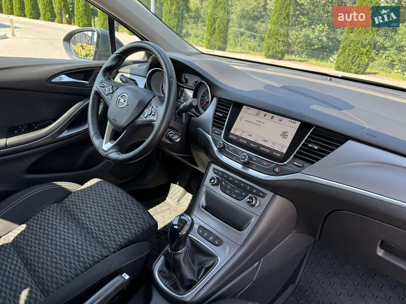 Универсал Opel Astra 2016 в Хмельницком