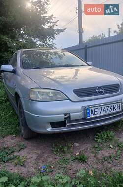 Седан Opel Astra 2003 в Харькове