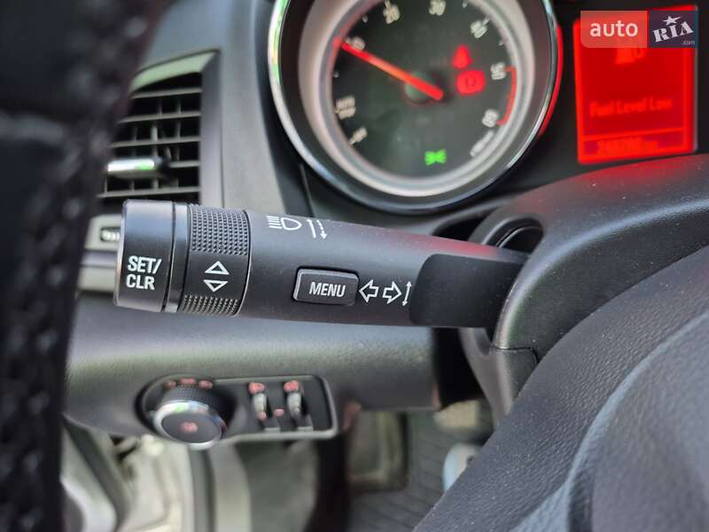Універсал Opel Astra 2015 в Одесі