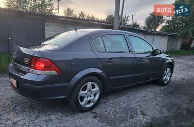Седан Opel Astra 2008 в 