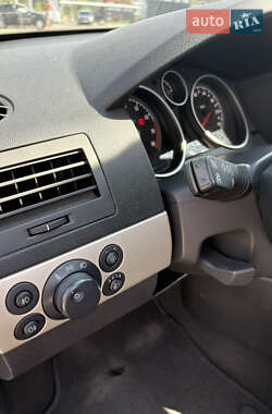 Универсал Opel Astra 2009 в 