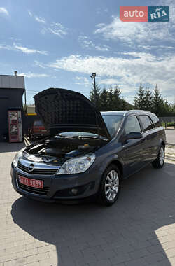 Универсал Opel Astra 2009 в 