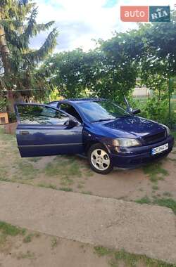 Хэтчбек Opel Astra 2000 в 