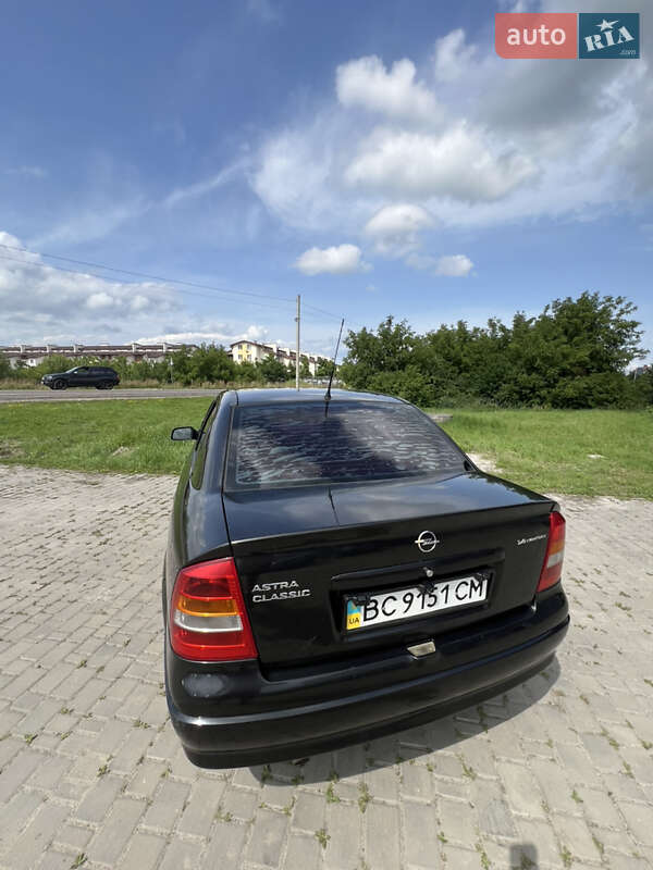 Седан Opel Astra 2007 в Львове