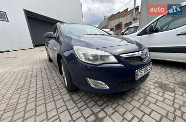 Opel Astra 2011