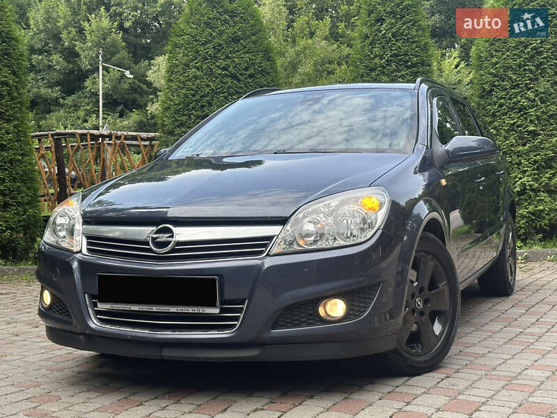 Универсал Opel Astra 2008 в Трускавце