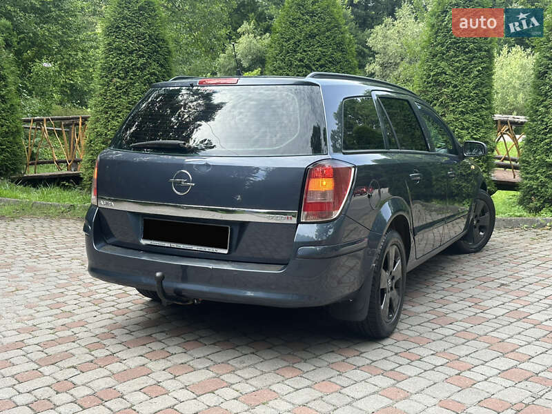Универсал Opel Astra 2008 в Трускавце