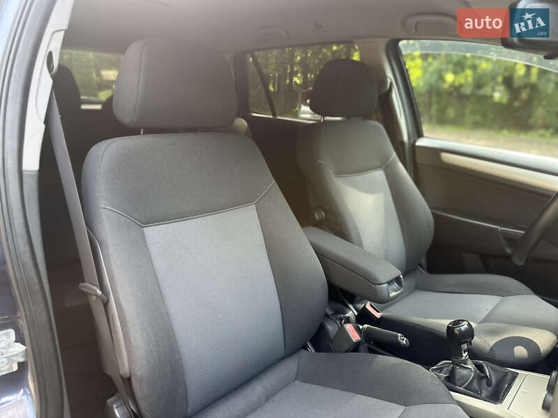 Универсал Opel Astra 2008 в Трускавце