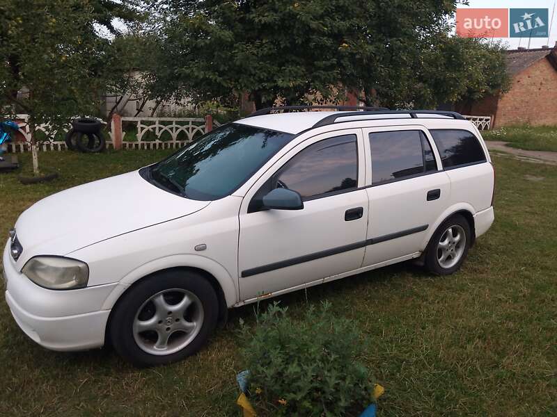 Универсал Opel Astra 1999 в Староконстантинове