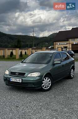 Седан Opel Astra 1998 в Іршаві