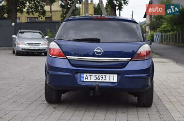Хэтчбек Opel Astra 2004 в 