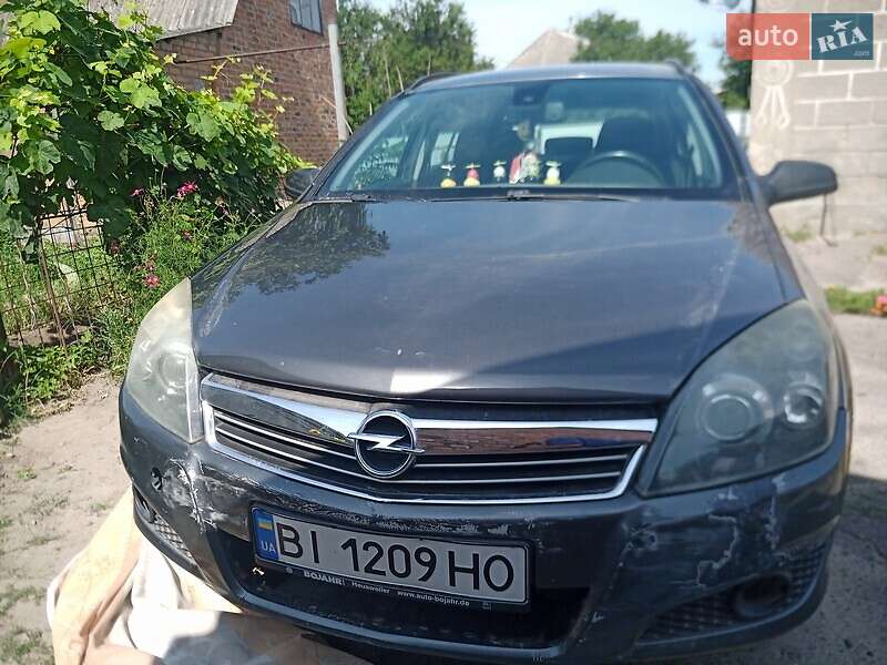 Универсал Opel Astra 2009 в Миргороде