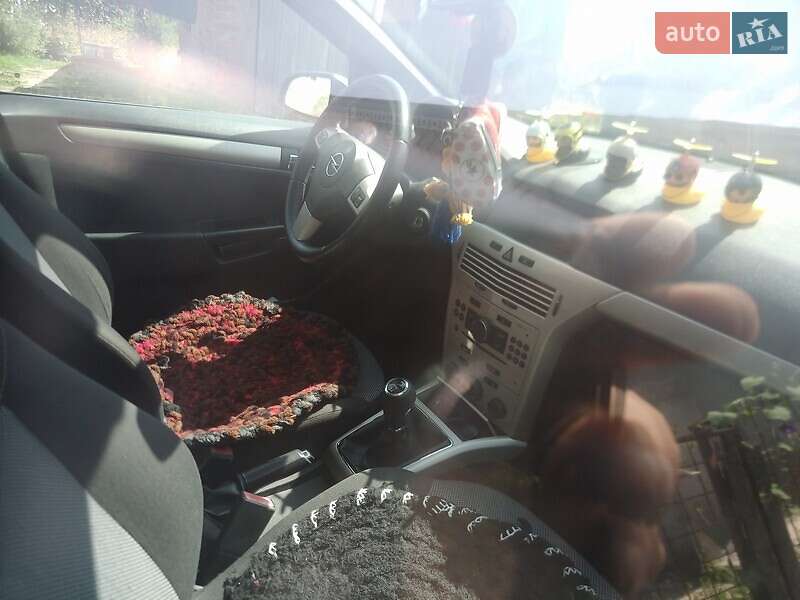 Универсал Opel Astra 2009 в Миргороде