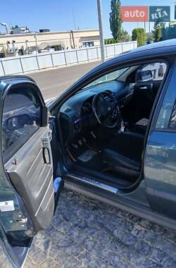 Седан Opel Astra 2004 в 