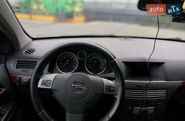 Универсал Opel Astra 2004 в 