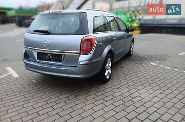 Универсал Opel Astra 2004 в 