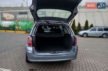 Универсал Opel Astra 2004 в 