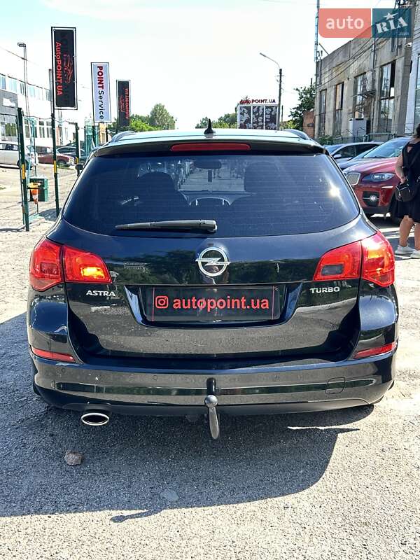 Универсал Opel Astra 2012 в Сумах